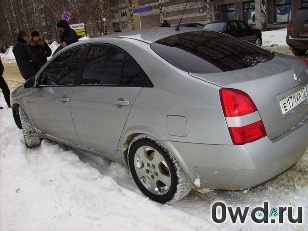 Битый автомобиль Nissan Primera